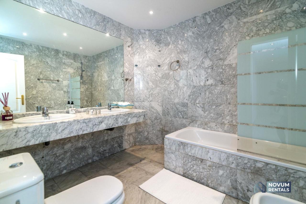 Puerto Banus Finest 2-Bdrm Apt - 50 Metres To Beach มาร์เบยา ภายนอก รูปภาพ