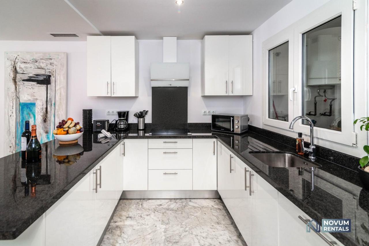 Puerto Banus Finest 2-Bdrm Apt - 50 Metres To Beach มาร์เบยา ภายนอก รูปภาพ